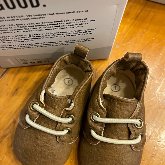 Sweet N Swag Kids Brown faux Leather-Look Soft Sole Shoes - Picture 5 of 5